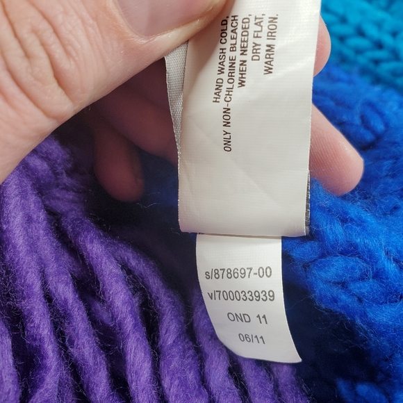 Old Navy Purple Blue Colorblock Knit Scarf - Picture 8 of 10